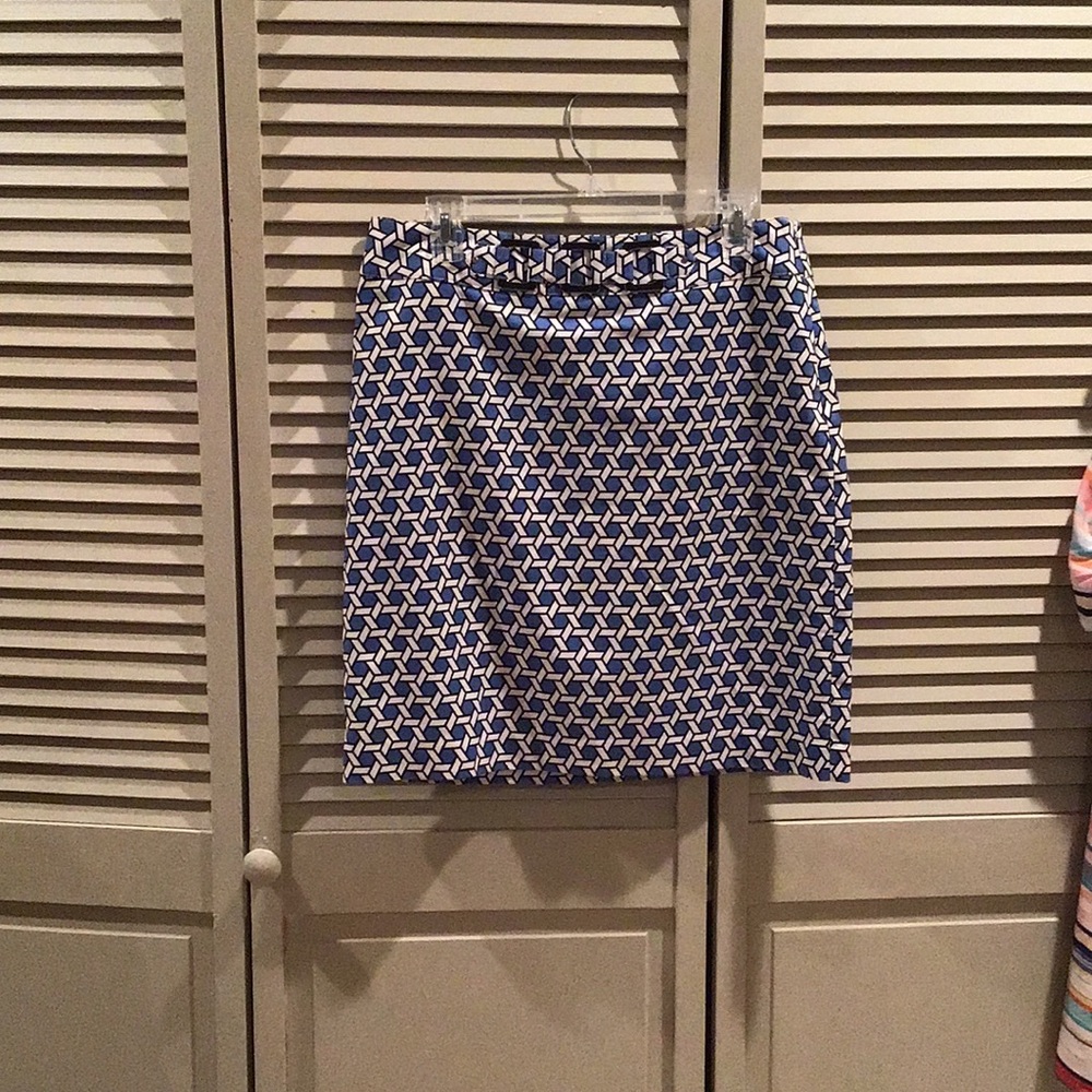 Rafaella women’s blue and white geometric skirt